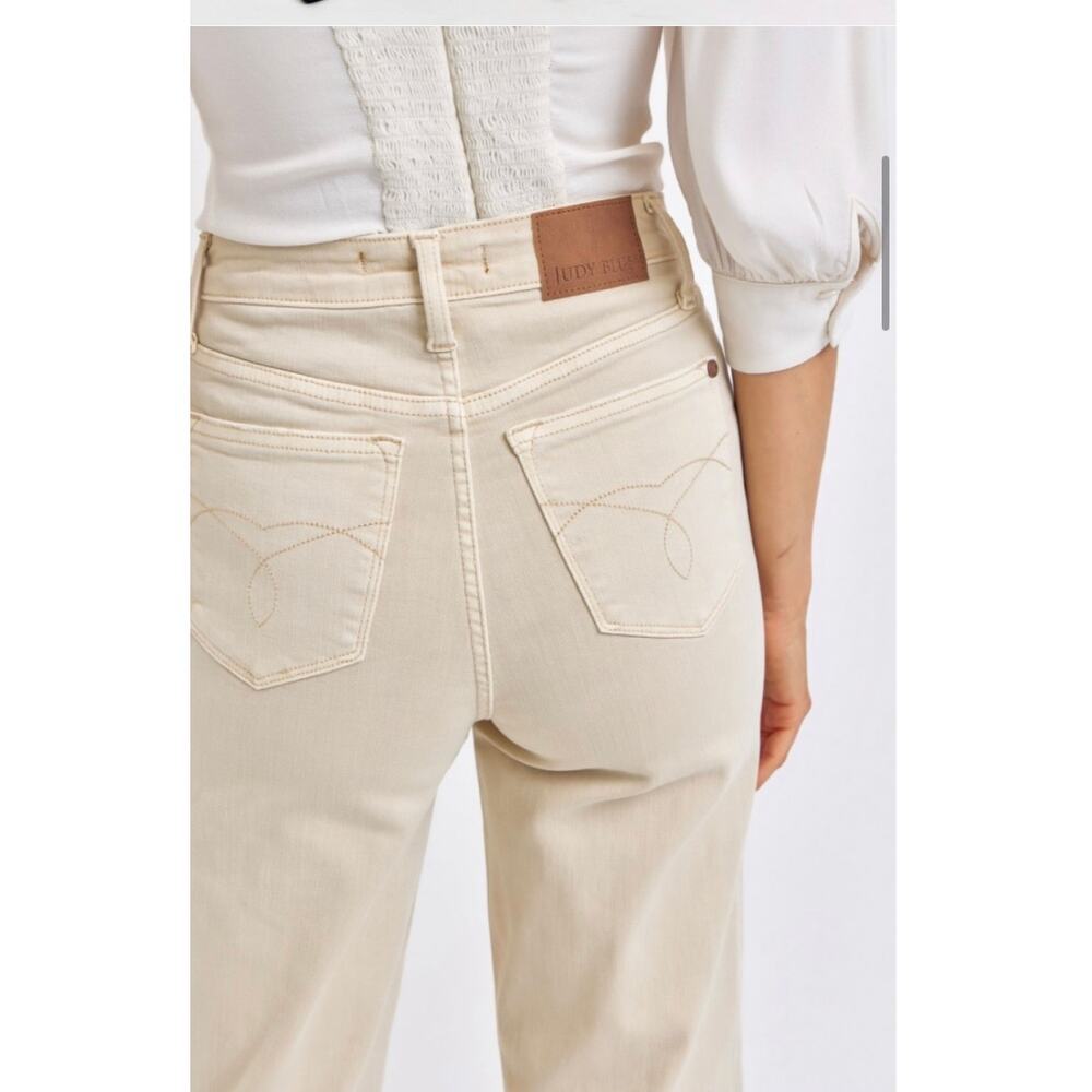 Nwt Judy Blue High Waist Distressed Straight Leg Jean Size 13/31 — image 2 of 5